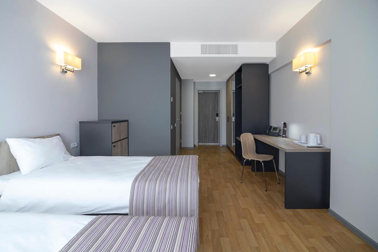 Favor Sport Hotel Kyiv Eksteriør billede