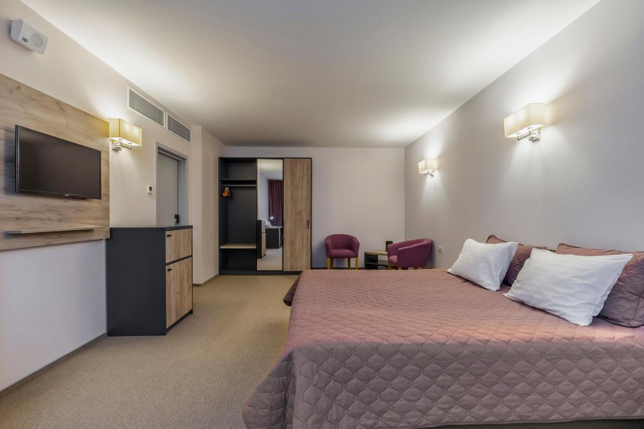 Favor Sport Hotel Kyiv Eksteriør billede