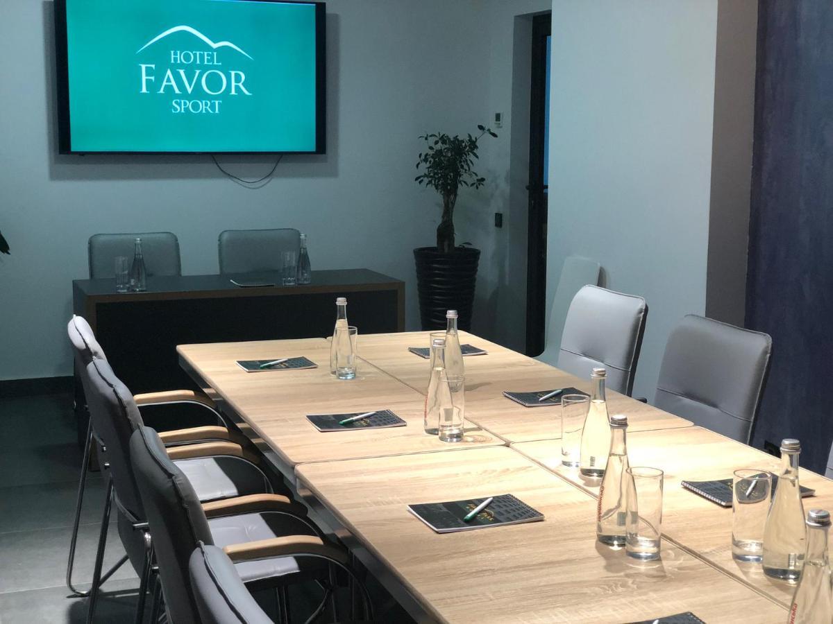 Favor Sport Hotel Kyiv Eksteriør billede